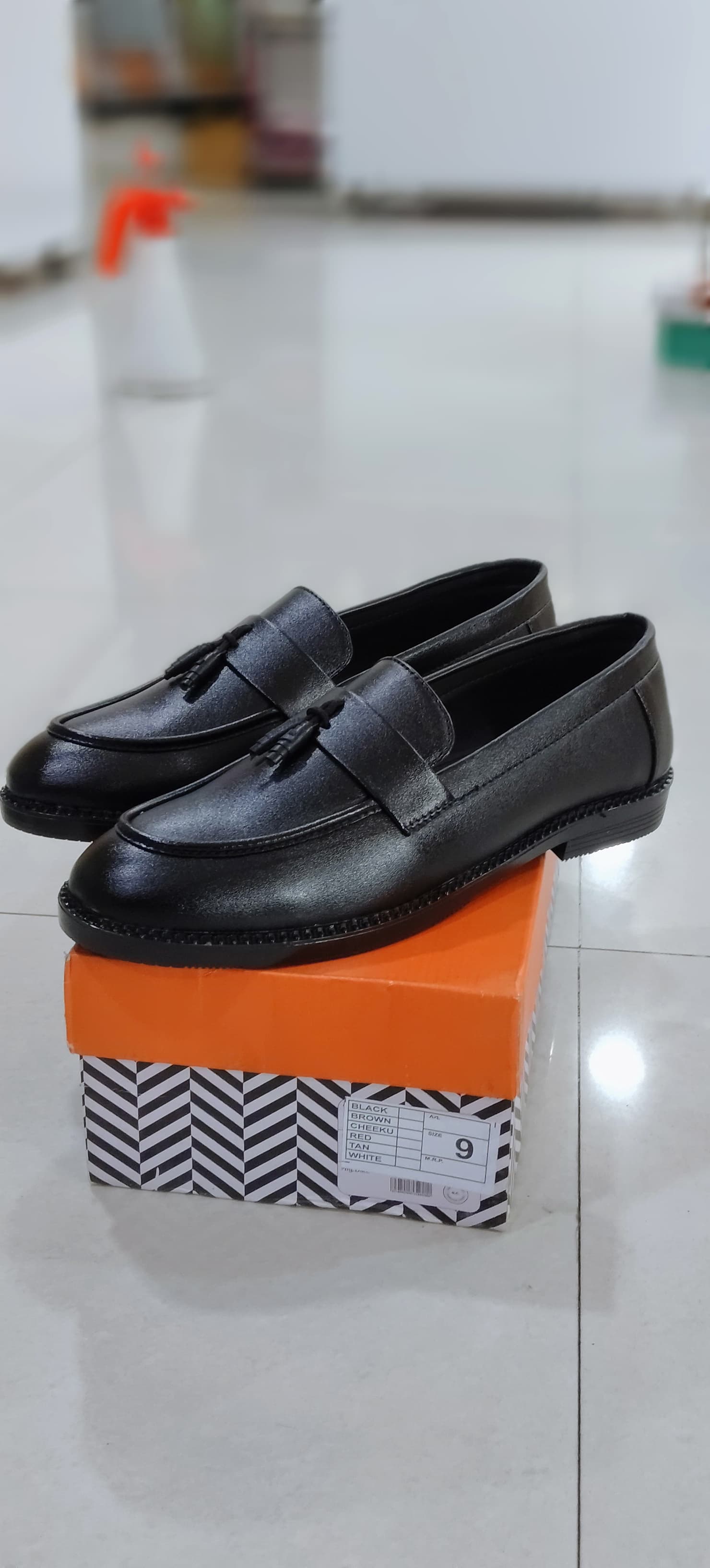 Formal shoes